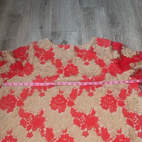 New nwt Chico’s Red and Tan Crochet Women's Top size XXL or size 4 lace detail - Picture 8 of 9